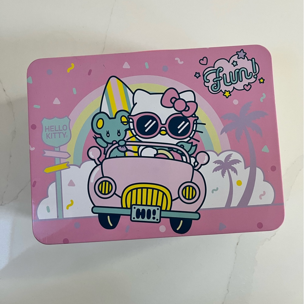 Hello Kitty Lunch Box - Picture 5 of 6
